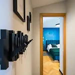 M Apartman *