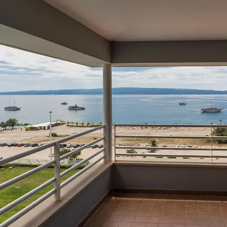 M 아파트 스플리트