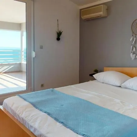 Апартаменты M *