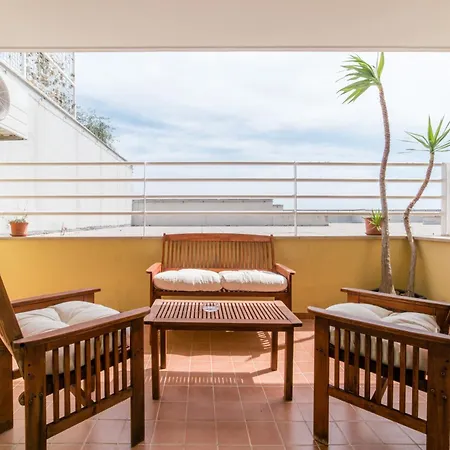 Апартаменты M *